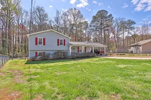 1440 Beechwood Cir, Lawrenceville, GA 30046 - Photo 3