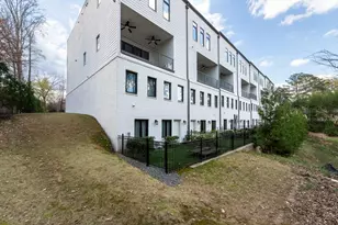 1099 Briar Cove Cir, Atlanta, GA 30329 - Photo 29