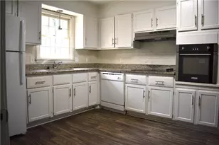 2576 Peyton Woods Trail SW, Atlanta, GA 30311 - Photo 9