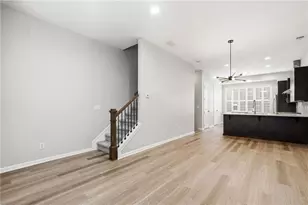 615 Broadview Pl NE, Atlanta, GA 30324 - Photo 15