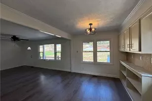 3854 Davis St, Suwanee, GA 30024 - Photo 11