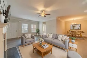 347 Villa Park Cir, Stone Mountain, GA 30087 - Photo 3