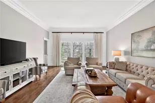 635 Idlewood Dr, Atlanta, GA 30327 - Photo 15