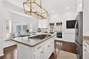 635 Idlewood Dr, Atlanta, GA 30327 - Photo 5