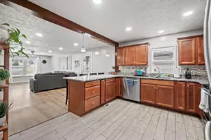 1183 E Ridge Road E, Gainesville, GA 30501 - Photo 5