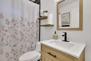 70 Bonnie Ln, Atlanta, GA 30328 - Photo 17