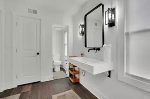 70 Bonnie Ln, Atlanta, GA 30328 - Photo 31