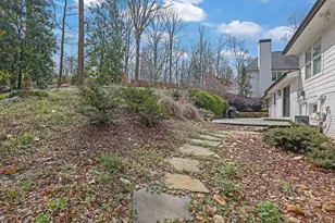 70 Bonnie Ln, Atlanta, GA 30328 - Photo 39