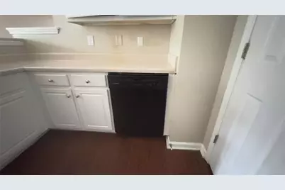 401 Overlook, Conyers, GA 30012 - Photo 3