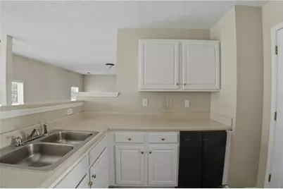 401 Overlook, Conyers, GA 30012 - Photo 13