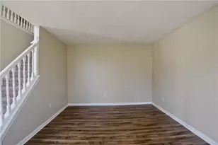 401 Overlook, Conyers, GA 30012 - Photo 9