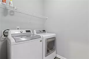 1056 Johnson Grove, Atlanta, GA 30318 - Photo 29