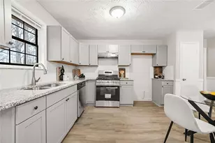 9573 Briar Creek Ct, Jonesboro, GA 30238 - Photo 9