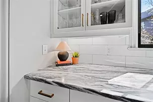 548 NE Bismark Road NE, Atlanta, GA 30324 - Photo 11