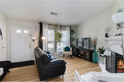 811 Longfellow Court, Stone Mountain, GA 30088 - Photo 5