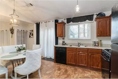 811 Longfellow Court, Stone Mountain, GA 30088 - Photo 23