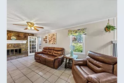 5221 La Paloma Drive SW, Lilburn, GA 30047 - Photo 15