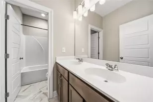 1763 Stone Hedge Dr NW, Atlanta, GA 30318 - Photo 21