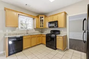 1701 Hillside Bend Crossing, Lawrenceville, GA 30043 - Photo 13