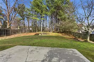 1701 Hillside Bend Crossing, Lawrenceville, GA 30043 - Photo 33