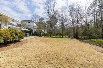 775 E Powderhorn Road NE, Sandy Springs, GA 30342 - Photo 47