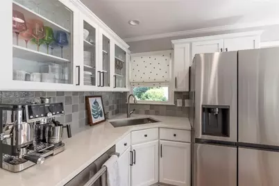 775 E Powderhorn Road NE, Sandy Springs, GA 30342 - Photo 29