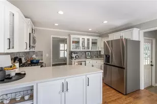 775 E Powderhorn Rd NE, Sandy Springs, GA 30342 - Photo 27