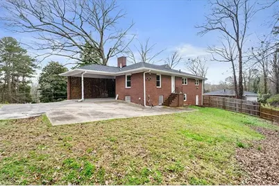 2763 Baker Ridge Drive NW, Atlanta, GA 30318 - Photo 5