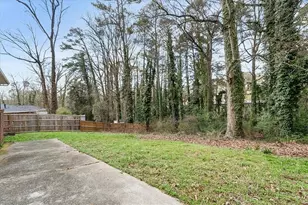 2763 Baker Ridge Dr NW, Atlanta, GA 30318 - Photo 29