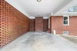 2763 Baker Ridge Dr NW, Atlanta, GA 30318 - Photo 7
