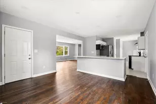 2763 Baker Ridge Dr NW, Atlanta, GA 30318 - Photo 9