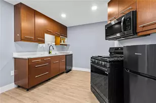 915 Lost Forest Dr NW, Atlanta, GA 30328 - Photo 31