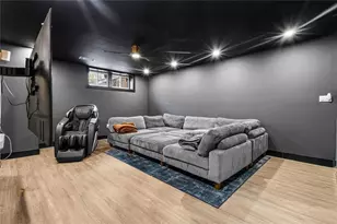 915 Lost Forest Dr NW, Atlanta, GA 30328 - Photo 33