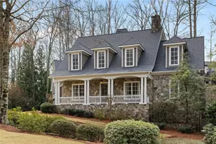 1863 Baynham Dr, Dunwoody, GA 30338 - Photo 3