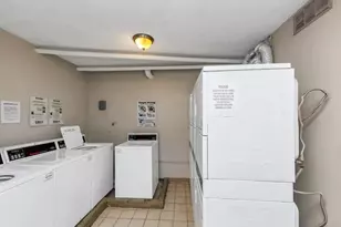 2285 Peachtree Rd NE, Atlanta, GA 30309 - Photo 19