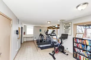 2285 Peachtree Rd NE, Atlanta, GA 30309 - Photo 17