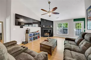 2869 Hillvale Cove Dr, Lithonia, GA 30058 - Photo 5