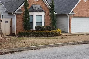 2869 Hillvale Cove Dr, Lithonia, GA 30058 - Photo 3