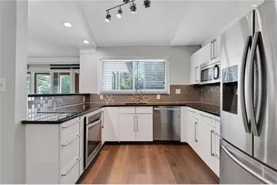 1452 Briaroaks Trail NE, Atlanta, GA 30329 - Photo 11