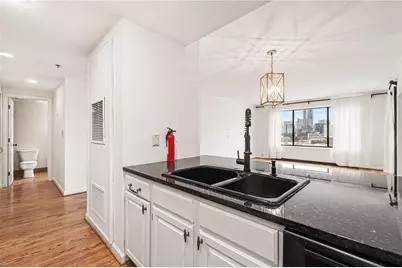 3481 Lakeside Drive NE #2207, Atlanta, GA 30326 - Photo 13