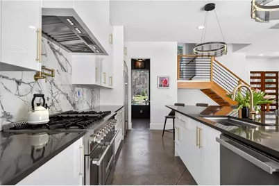 101 Henderson Street, Woodstock, GA 30188 - Photo 13