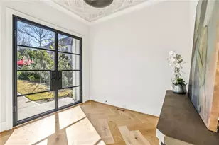 825 Kenry Ct, Atlanta, GA 30342 - Photo 3