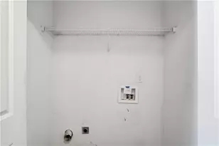 4035 Robin Cir, Atlanta, GA 30349 - Photo 31