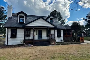 1709 Rangewood Dr SW, Lilburn, GA 30047 - Photo 3