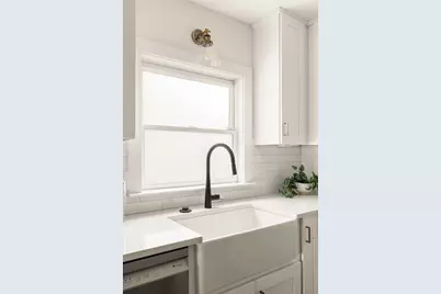 467 E Pharr Road, Decatur, GA 30030 - Photo 15