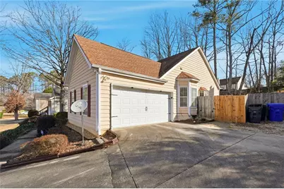 2001 Stone Forest Drive, Lawrenceville, GA 30043 - Photo 3