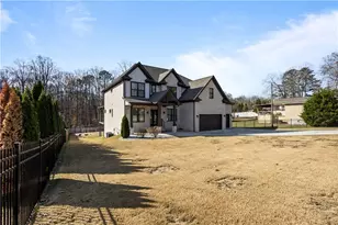 1952 Azalea Dr, Lawrenceville, GA 30043 - Photo 3