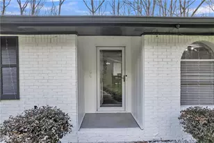 611 Navarre Dr, Stone Mountain, GA 30087 - Photo 3