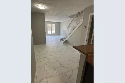 432 Prince Of Wales, Stone Mountain, GA 30083 - Photo 11