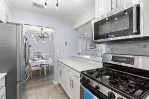 6820 Glenridge Dr, Atlanta, GA 30328 - Photo 7